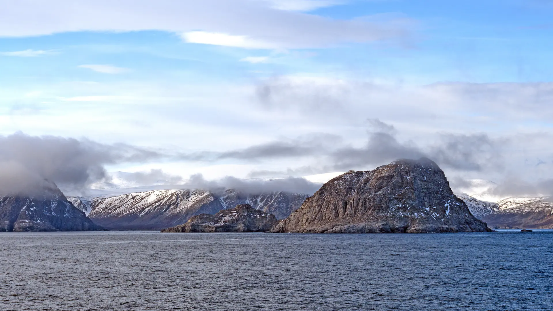 DUNDAS HARBOUR, Nunavut, Canada