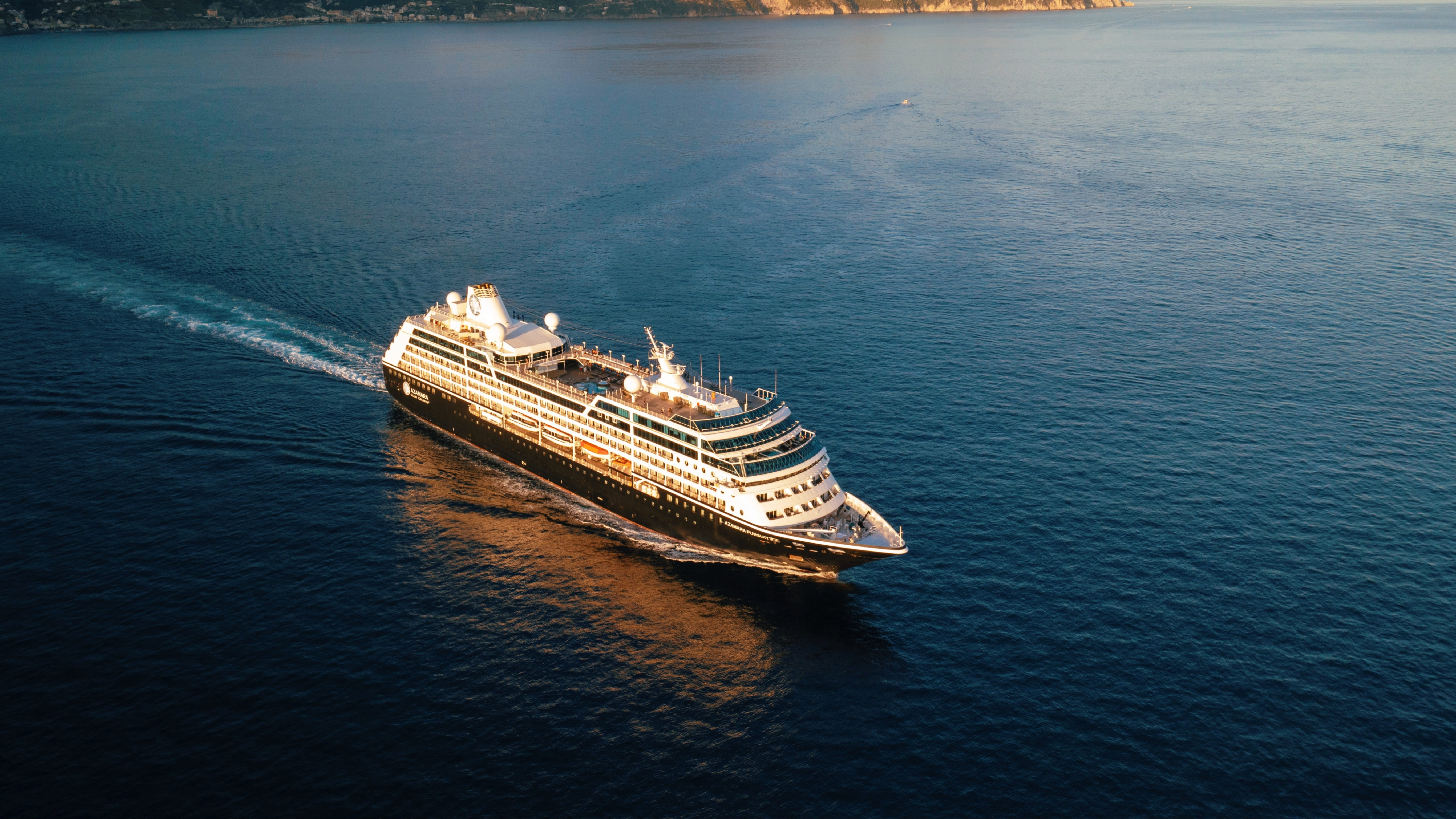 Azamara Pursuit