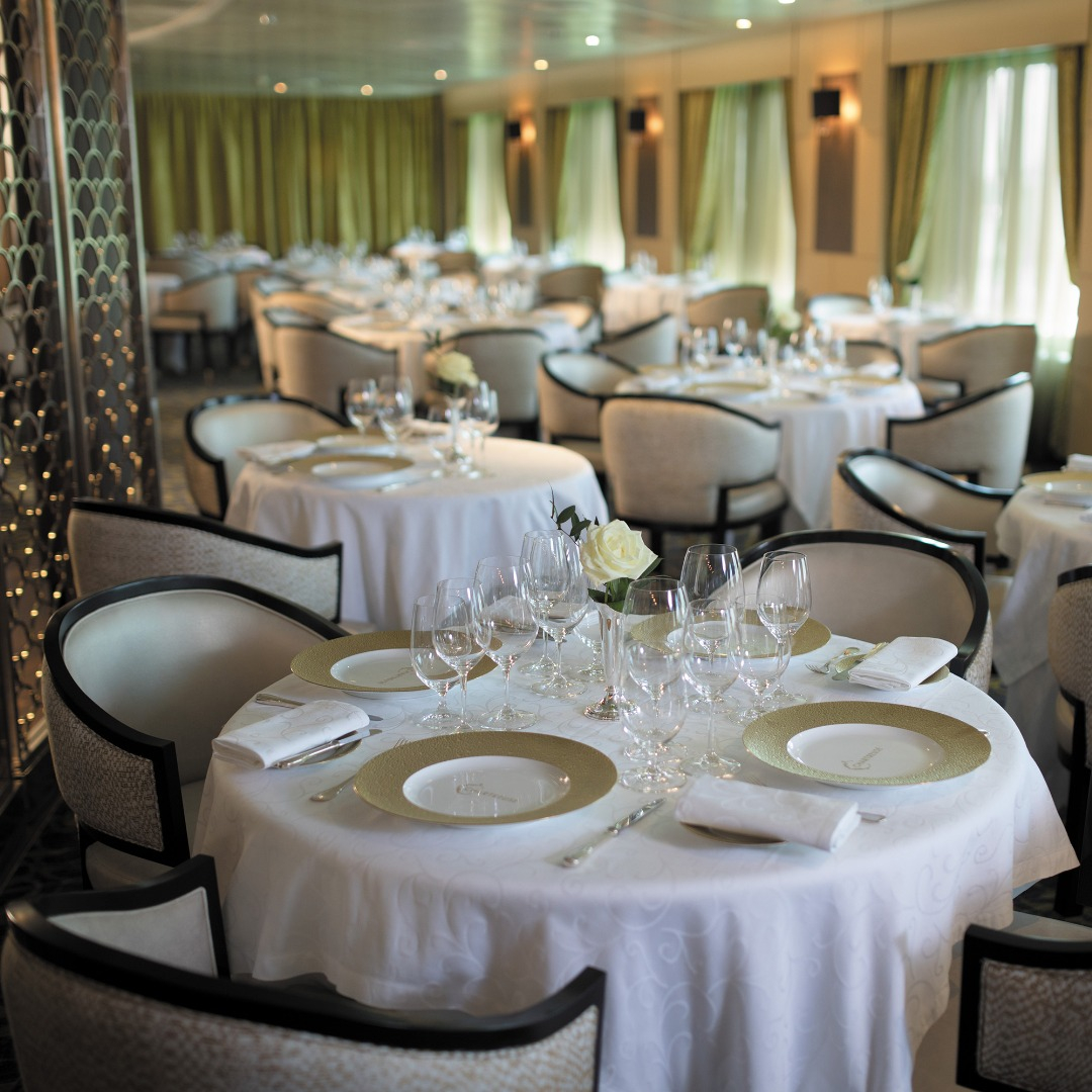 Elegant dining room