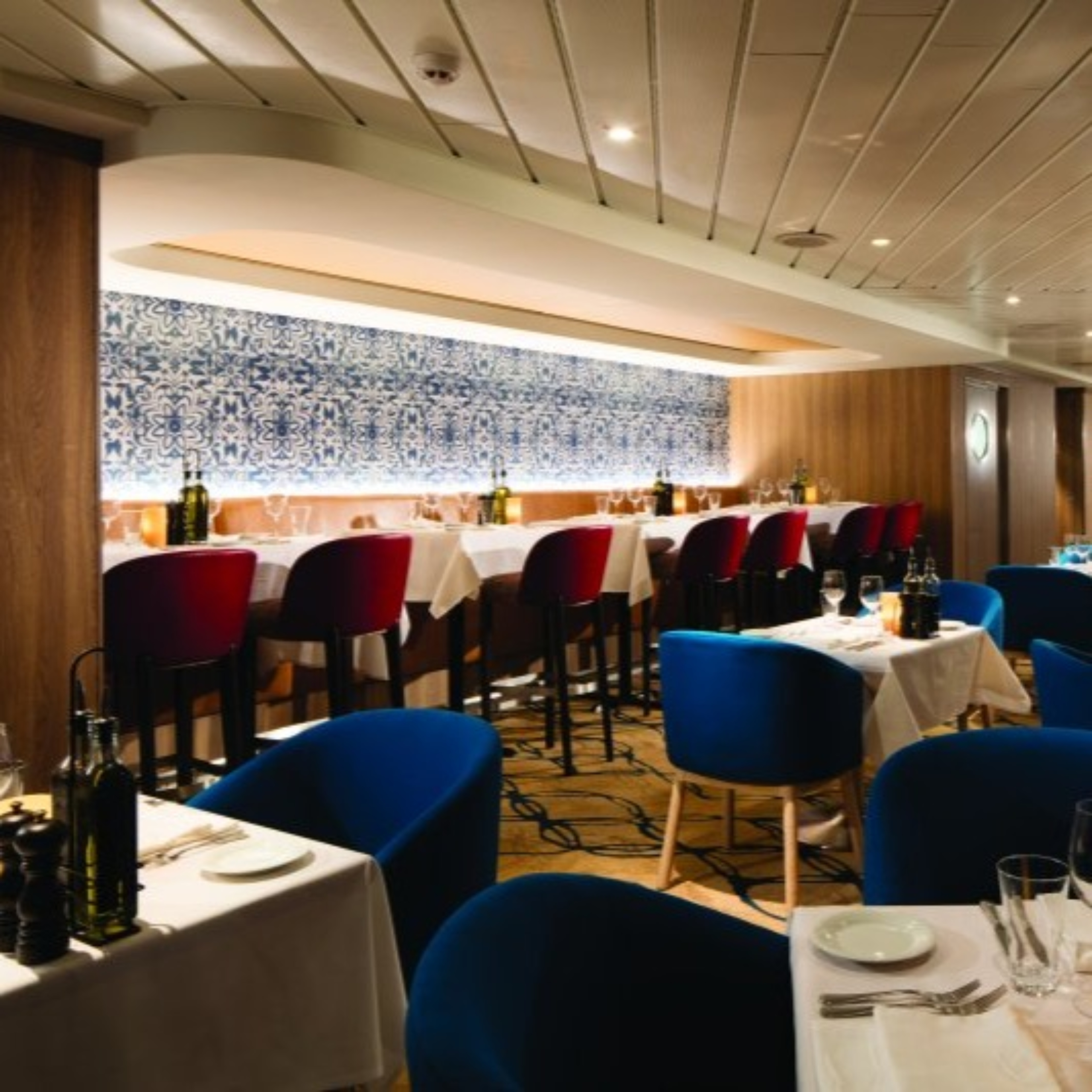 Bar and Dining