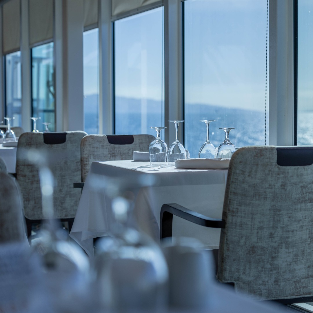 Oceanview seating